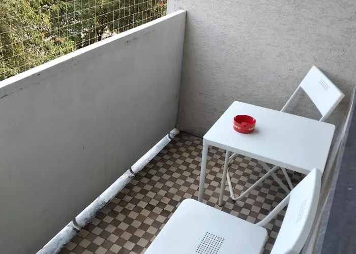 Sadyba Apartment Warsaw * وارسو